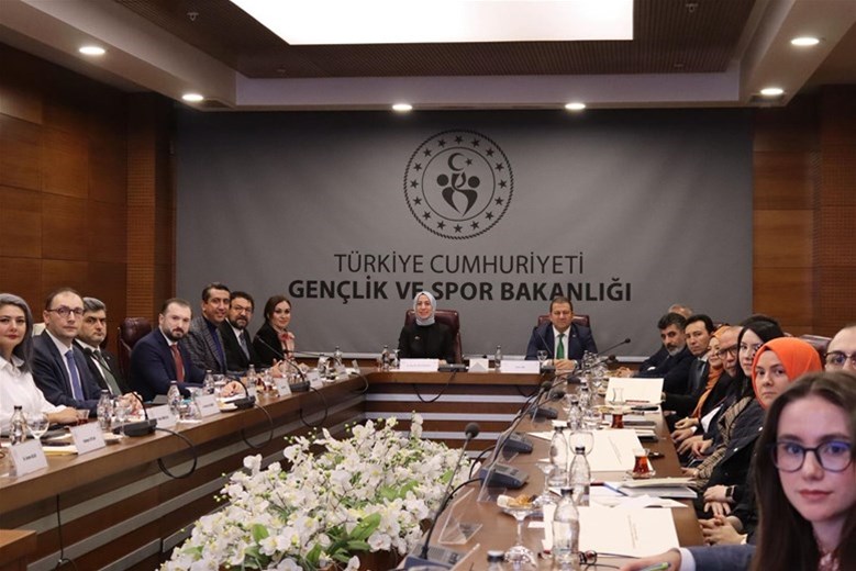 GENÇLİK VE SPOR BAKANLIĞI YAYIN KURULU YIL SONU DEĞERLENDİRME VE İSTİŞARE TOPLANTISI GERÇEKLEŞTİRİLDİ